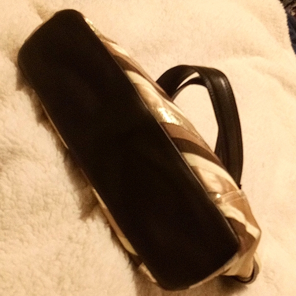 NWT $189💞 LIZ CLAIBORNE LEATHER Patchwork Striped Bag! - Picture 10 of 11